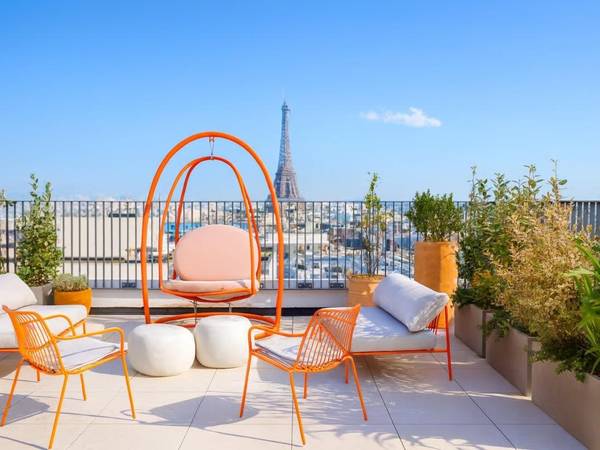 Paris, 42 Rue de Cambronne