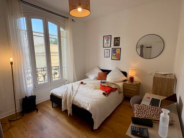 Courbevoie, Rue Eugène Caron