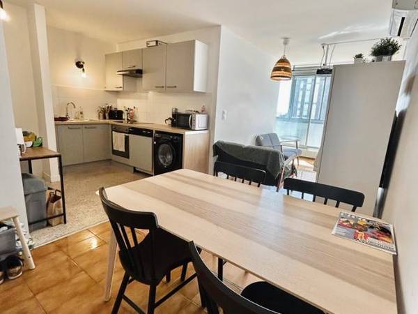 Villeurbanne, Rue Bernard Lecache