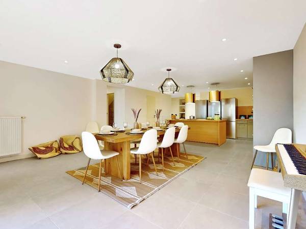 Oullins-Pierre-Bénite, Rue Jean-Jacques Rousseau