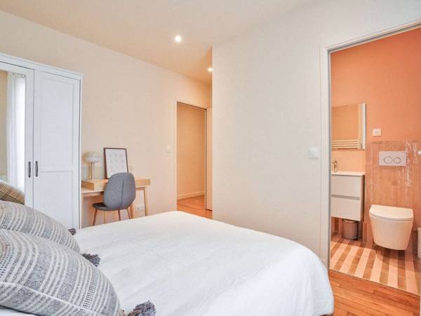 Colombes, Avenue Louise de Bettignie