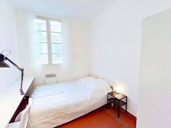 Marseille, Rue Longue des Capucins