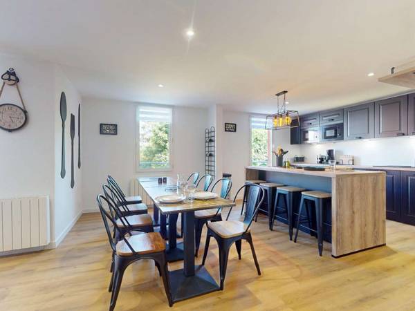 Saint-Genis-Pouilly, Rue Jules Ferry