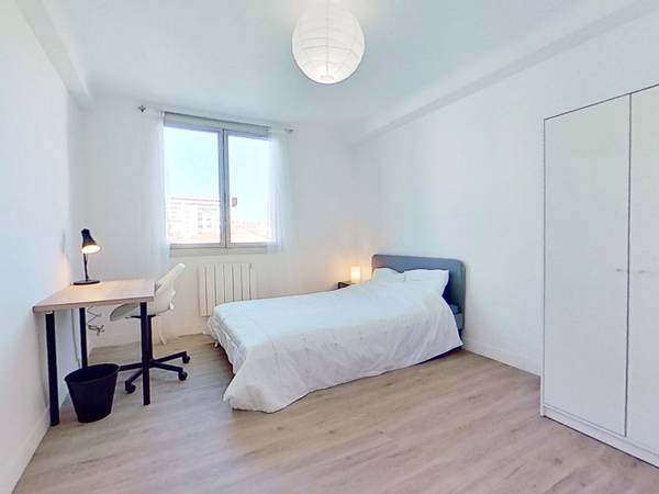 Marseille, Place du Docteur Leon Imbert