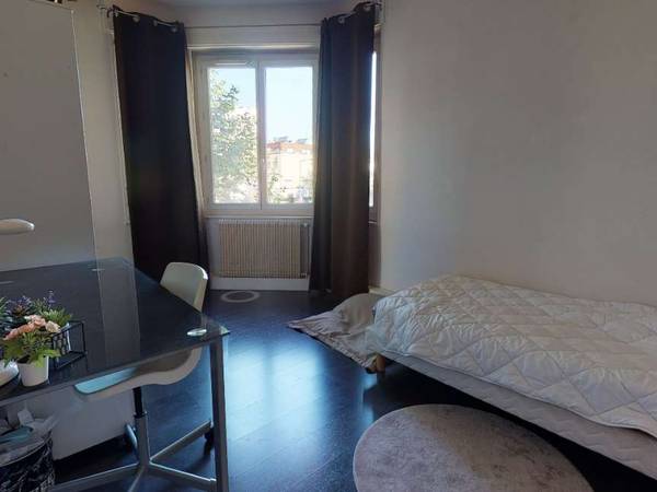 Vénissieux, Route de Vienne