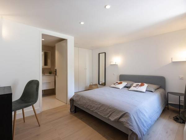 Lyon, 11 Rue Georges Gouy