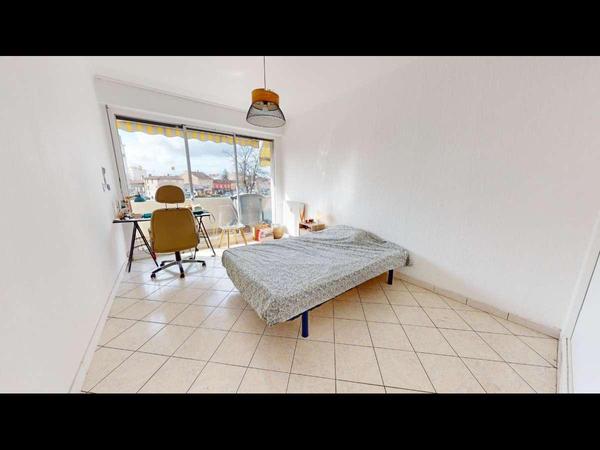 Villeurbanne, Cours Tolstoï